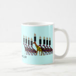 Taza De Café Jirafa Hannukah Menorah<br><div class="desc">Ilustracion gráfico de un menorah de Hannukah de la jirafa.</div>