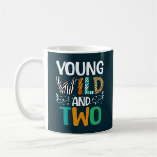 Taza De Café Joven Salvaje Y Dos Divertidos Cumpleaños Niña Niñ
