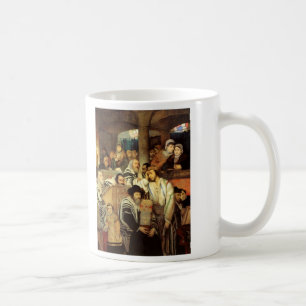 Taza De Café Judíos que ruegan en la sinagoga en Yom Kipur