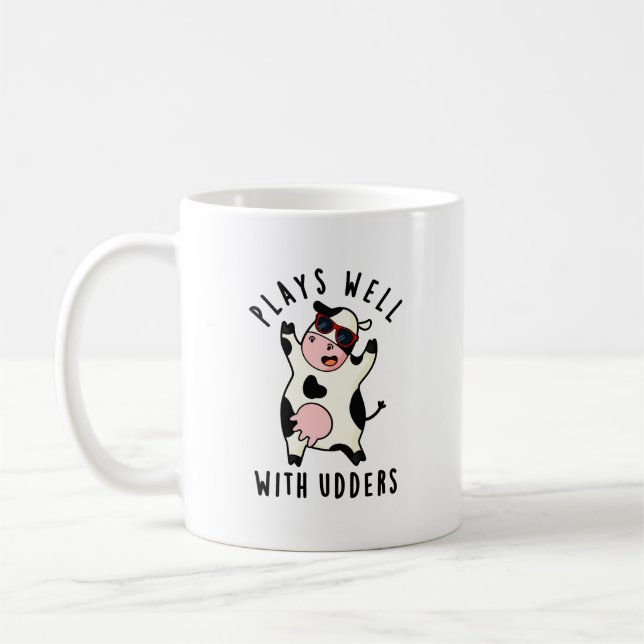Taza De Café Juega Bien Con Udders Divertido Cow Pun (Izquierda)