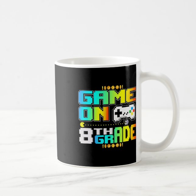 Taza De Café Juego En El Videojugador De Videojuegos De 8º Grad (Derecha)