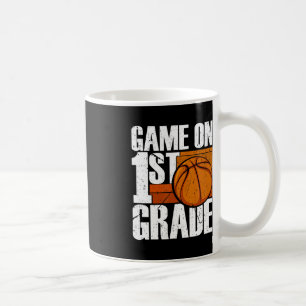 Taza De Café Juego En Primer Grado De Baloncesto De Vuelta Al C