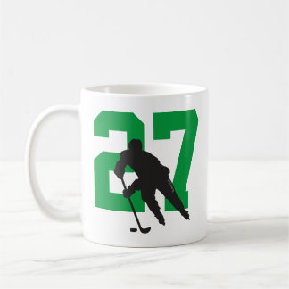 Taza De Café Jugador de hockey personalizado número negro verde