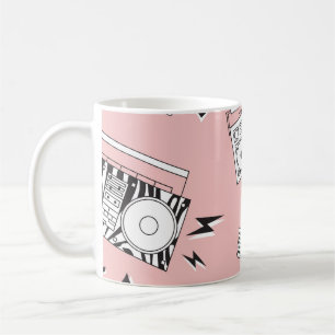 Taza De Café Jugadores de cassette antiguos: patrón retro.