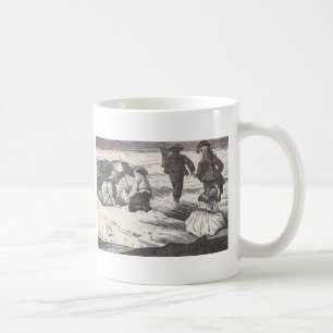 Taza De Café Jugando En La Playa