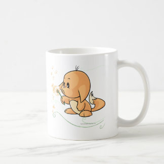 Taza De Café Kacheek anaranjado que desea en un diente de león