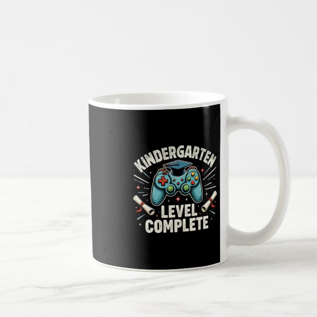 Taza De Café Kindergarten Level Complete Funny Graduation 2025  (Derecha)