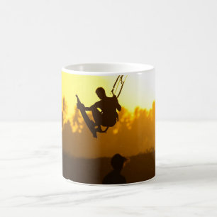 Taza De Café Kite Surfing en Sunset Silhouette