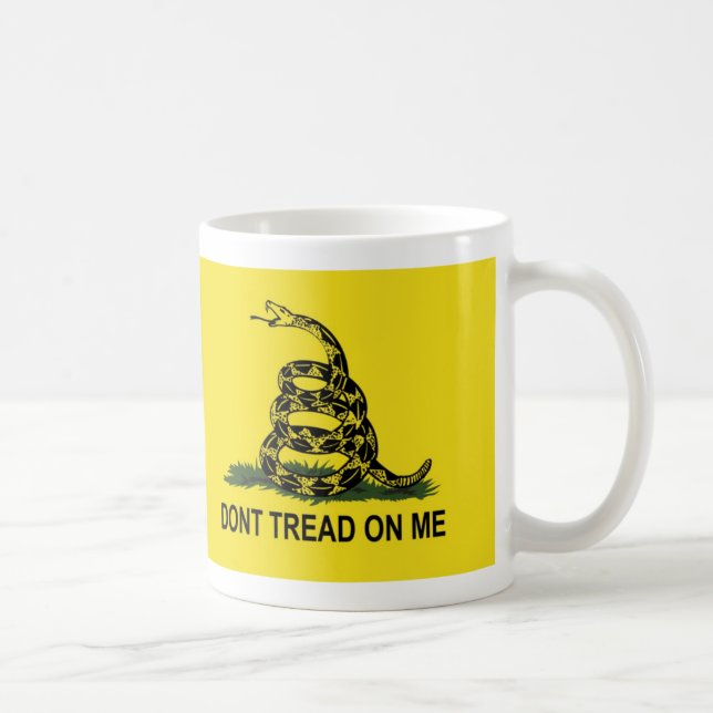 Taza De Café La bandera de Gadsden no pisa en mí (Derecha)