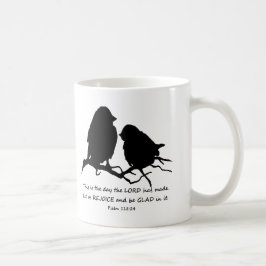 Taza De Café La Biblia inspiradora versus el salmo 118:24 Aves