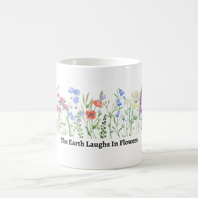 Taza De Café La bonito se ríe en las flores (Centro)