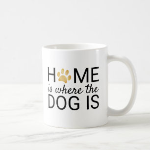 Taza De Café La Casa Es Donde El Perro Es La Pintura De Relieve