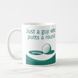 Taza De Café la cita divertida de golf pone una ronda