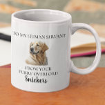 Taza De Café La divertida acuarela de Golden Retriever, sirvien<br><div class="desc">Este diseño puede ser personalizado en el área proporcionada cambiando la foto y/o el texto. O puede personalizarse haciendo clic en Personalizar esta plantilla y, a continuación, eligiendo la opción de hacer clic en el personalizar y eliminando o cambiando el color del fondo, agregando texto, cambiando el color o estilo...</div>