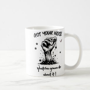 Taza De Café La divertida Zombie de Halloween tiene tu nariz