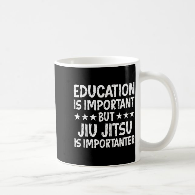 Taza De Café La educación es importante pero el jiu jitsu es (Derecha)