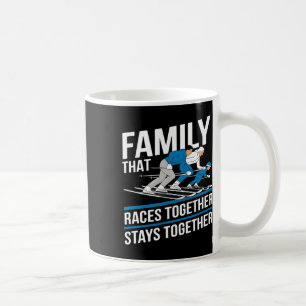 Taza De Café La familia que compite juntos se queda juntos en l
