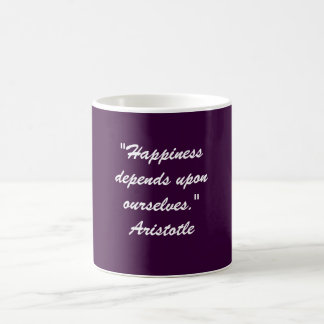 Taza De Café La "felicidad depende de nosotros mismos. "