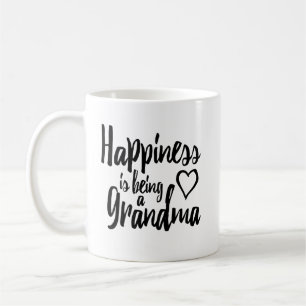 Taza De Café La felicidad está siendo un corazón de la abuela