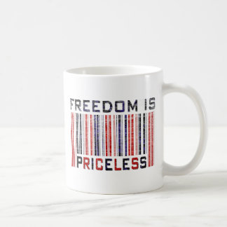 Taza De Café La libertad es Grunge inestimable