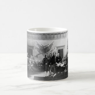 TAZA DE CAFÉ LA LIBERTAD NO ESTÁ LIBRE