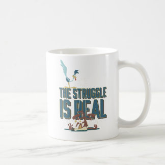 Taza De Café La lucha es real ROAD RUNNER™ y Wile E. Coyote