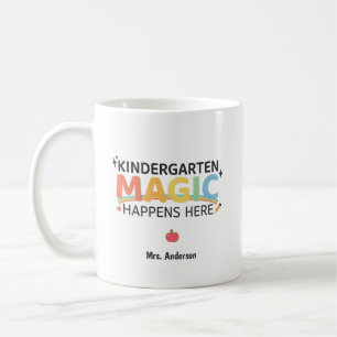 Taza De Café La magia del jardín de infancia personalizado ocur