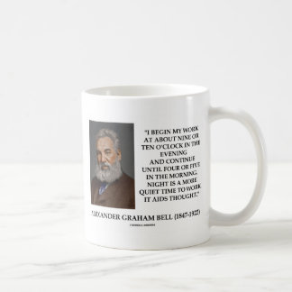Taza De Café La Noche Es Un Momento Más Tranquilo Para Trabajar