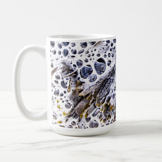 TAZA DE CAFÉ LA PLAYA, LAS ALGAS, EL AGUA Y LA ARENA (Izquierda)