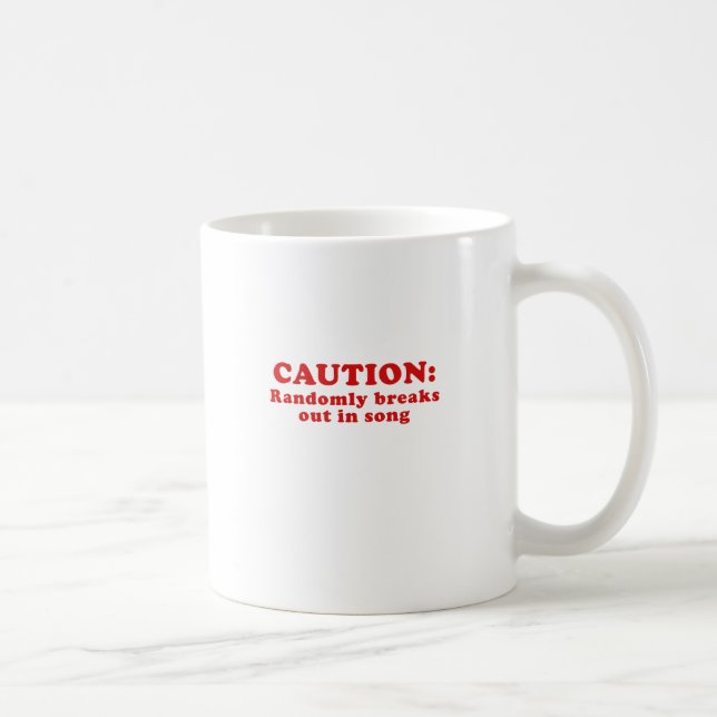 Taza De Café La precaución explota aleatoriamente en la canción (Derecha)