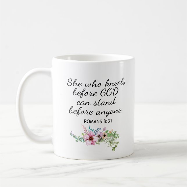 Taza De Café La que arrodilla romanos 8:31 Biblia Scripture (Izquierda)