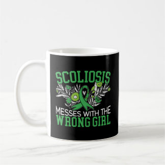Taza De Café La Scoliosis Se Encoge Con La Cirugía De La Espald