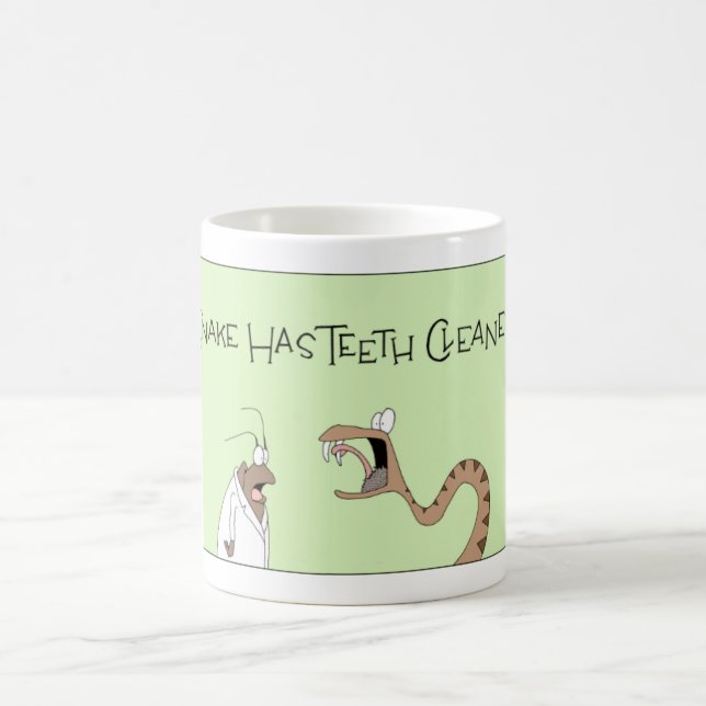 Taza De Café La serpiente limpia los dientes (Centro)