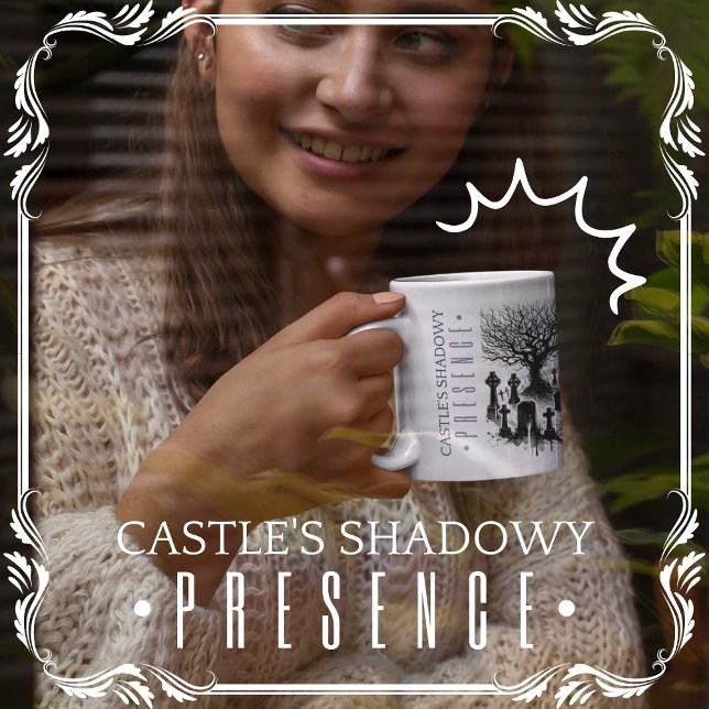 Taza De Café La sombría presencia del castillo (Castle's Shadowy Presence cover from The Beekeeper Store)
