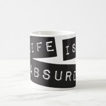 La vida es absurda (Cinta negra)