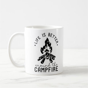 Taza De Café La Vida Es Mejor Alrededor Del Fogata