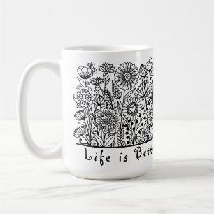Taza De Café La vida es mejor en la impresión florística de los