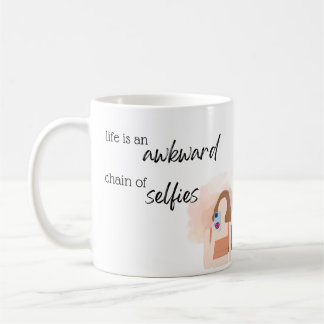 Taza De Café La vida es una extraña cadena de selfies Mug
