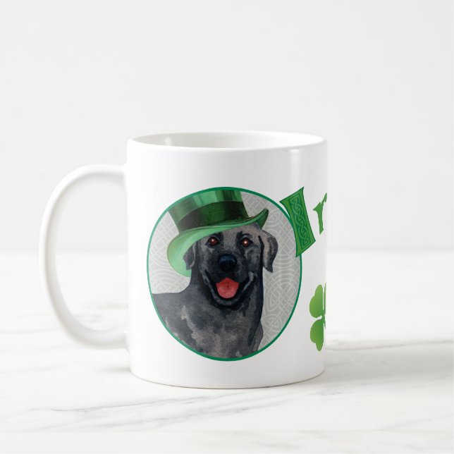 Taza De Café Laboratorio negro de St. Patrick's Day (Izquierda)