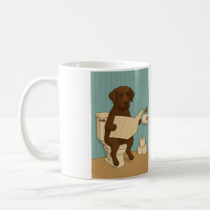 Taza De Café Labrador de chocolate leyendo periódico sobre inod