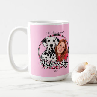 Taza De Café Las Aventuras de Lily & Violet