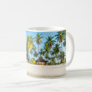 Taza De Café Las casas de planta baja del centro turístico en