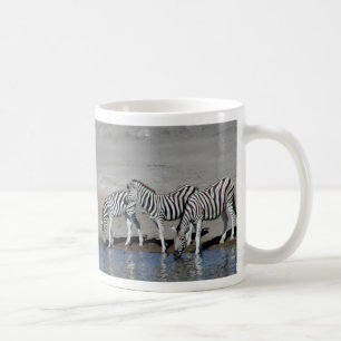 Taza De Café Las cebras y la jirafa en el agujero de riego