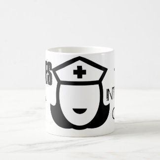 Taza De Café Las enfermeras lo hacen con cuidados intensivos