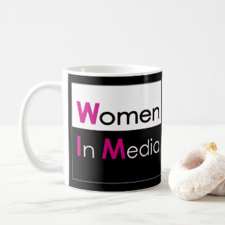Taza De Café Las Mujeres En El Clásico De Los Medios De Comunic
