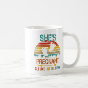 Taza De Café Las mujeres vintage retro graciosa está embarazada