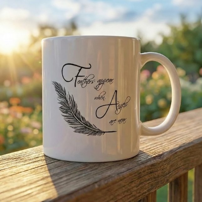 Taza De Café Las plumas aparecen cuando los ángeles están cerca (Subido por el creador)