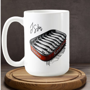 Taza De Café Lata de Arte de Sardina Roja con Monograma Persona