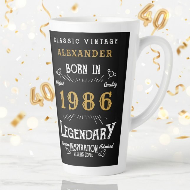 Taza De Café Latte 40 cumpleaños 1986 Legendario Retro (1986 latte mug on a white and gold background)