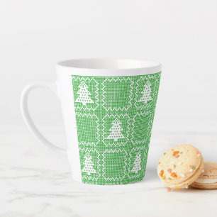 Taza De Café Latte Acogedor patrón de suéter feo de árbol de Navidad 